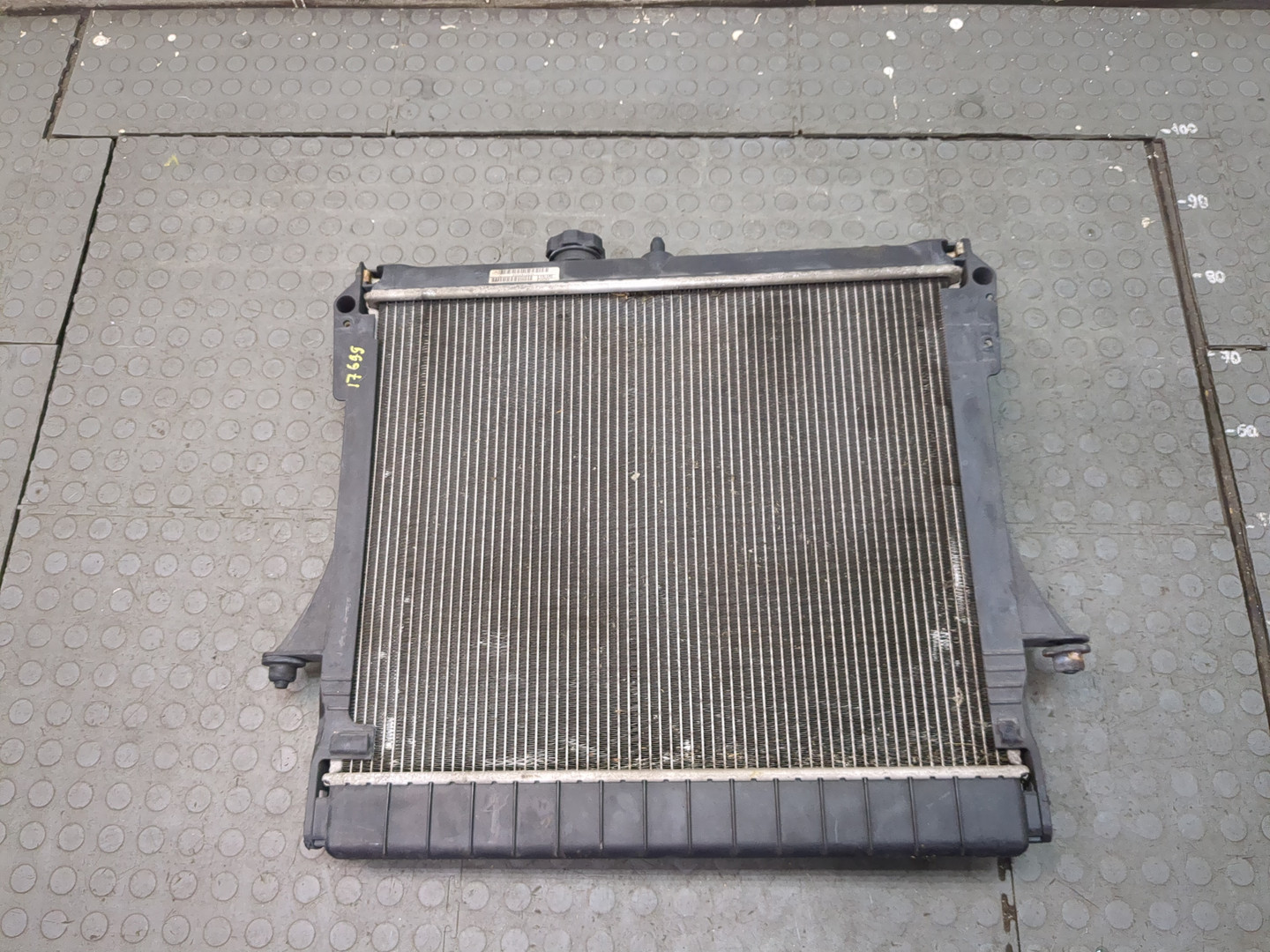 Радиатор охлаждения двигателя основной