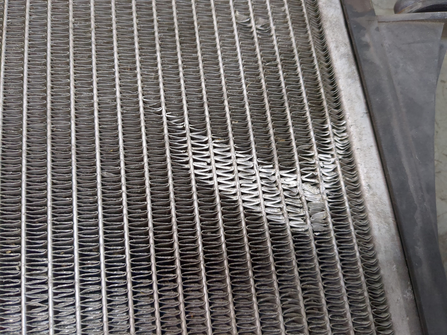 Радиатор охлаждения двигателя основной