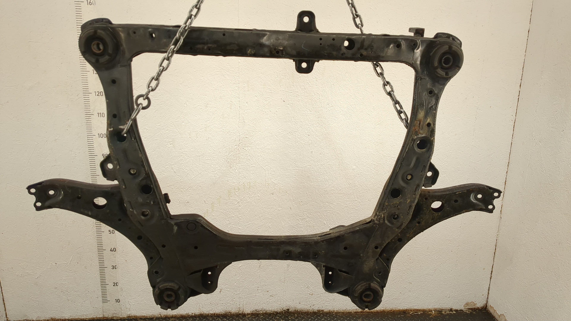 Балка подмоторная