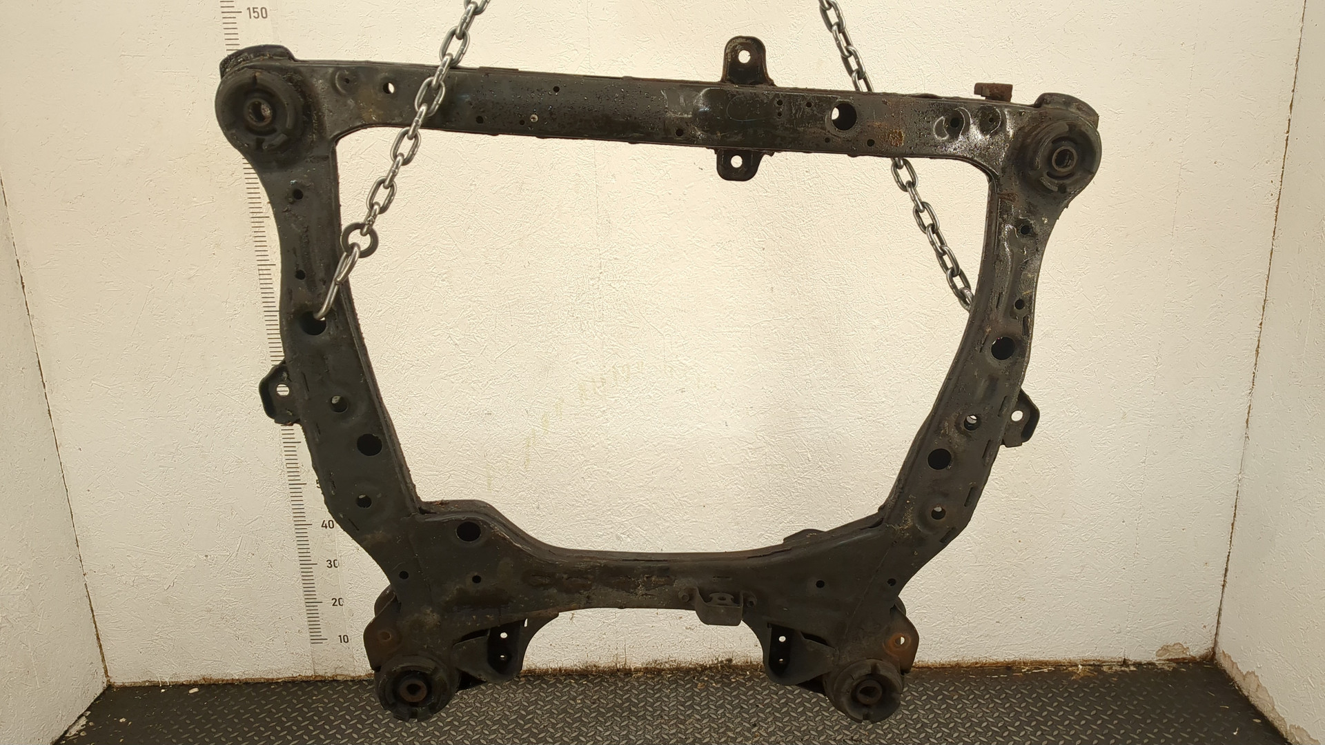 Балка подмоторная