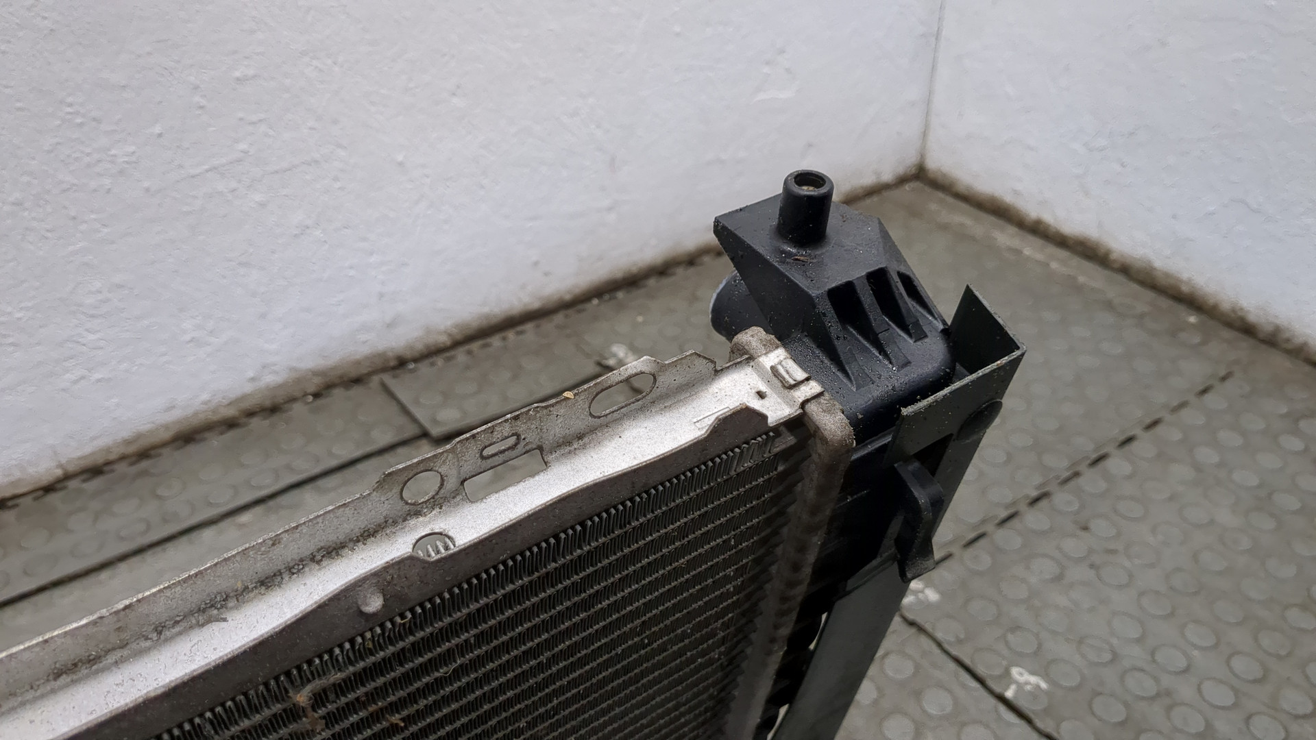 Радиатор охлаждения двигателя основной