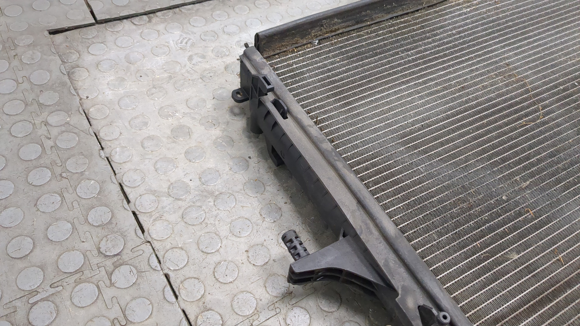 Радиатор охлаждения двигателя основной