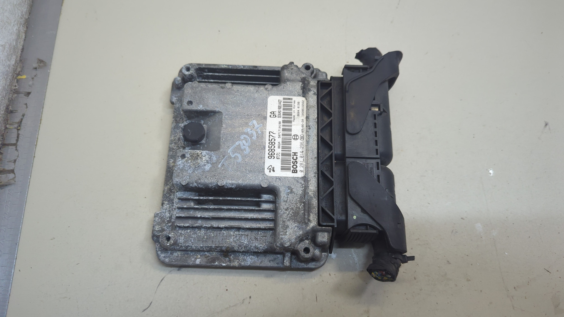 Блок управления двигателем