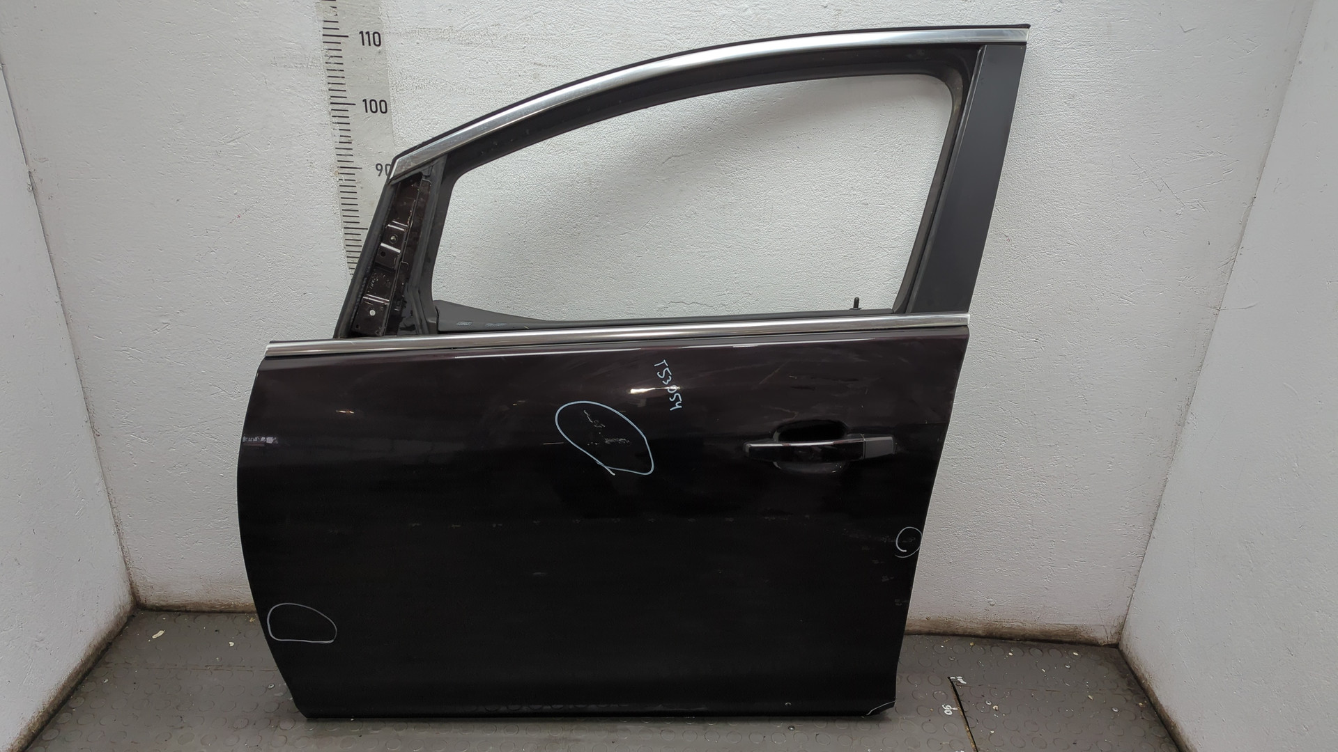 Дверь передняя левая
