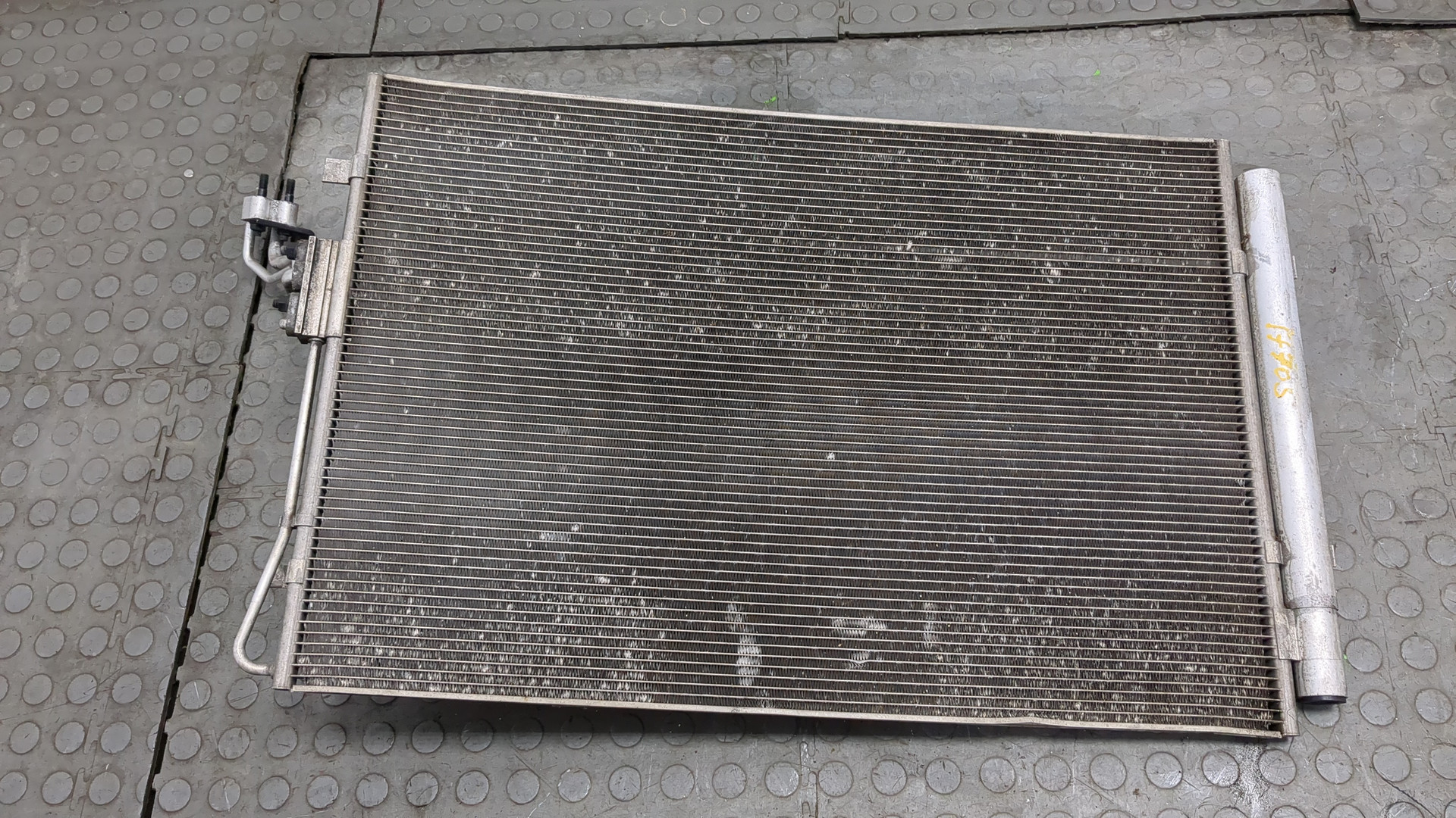 Радиатор кондиционера / конденсер