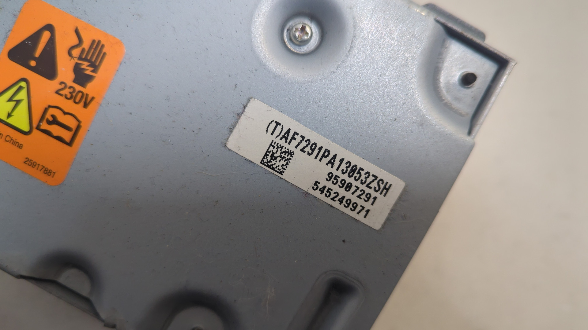 Преобразователь напряжения (адаптер)