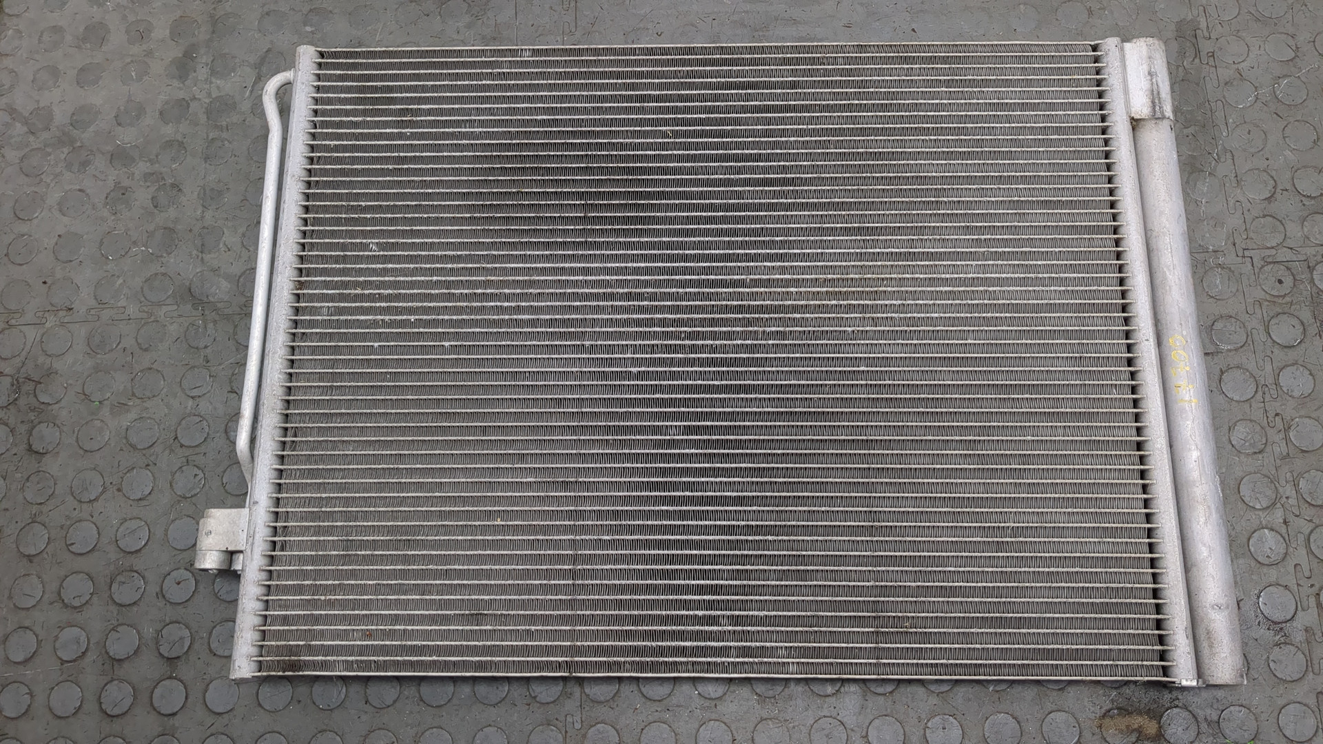 Радиатор кондиционера / конденсер