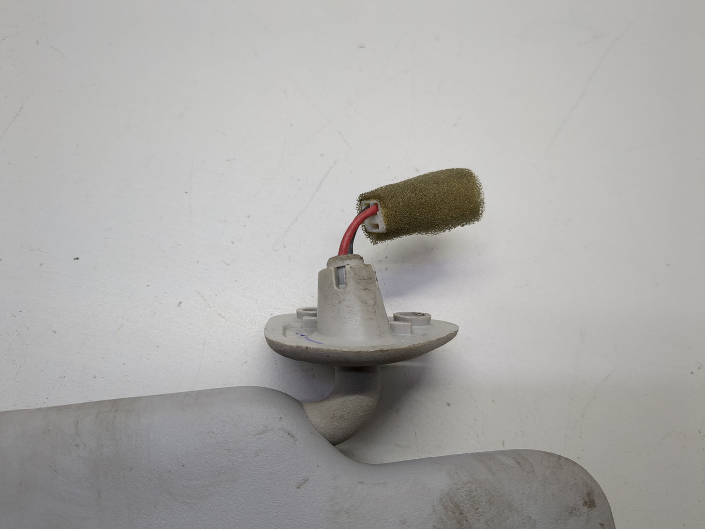 Козырек солнцезащитный