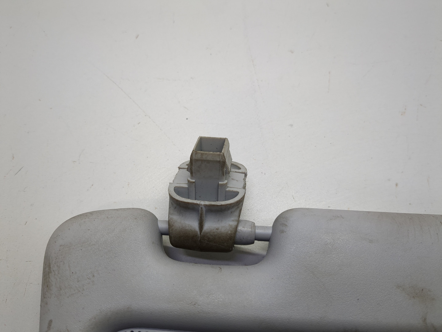 Козырек солнцезащитный