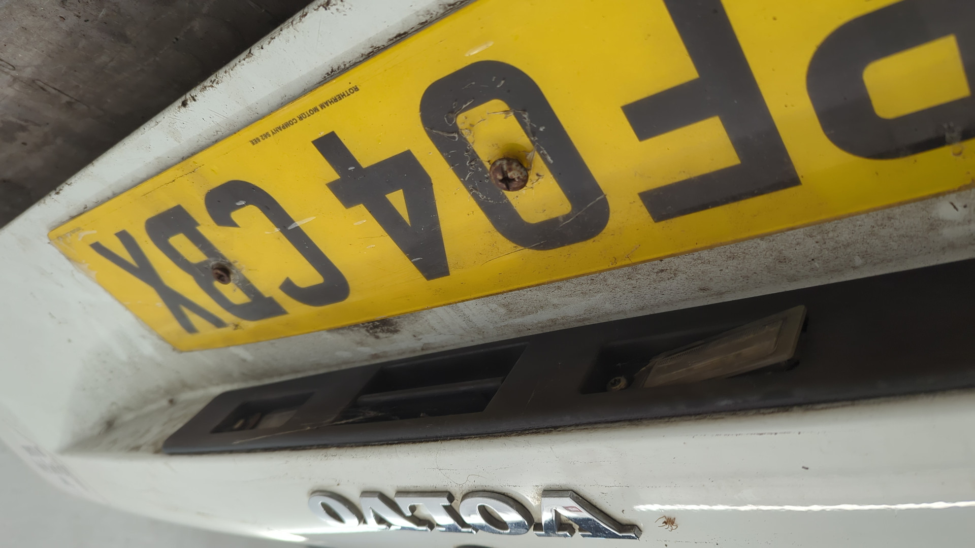 Дверь багажника