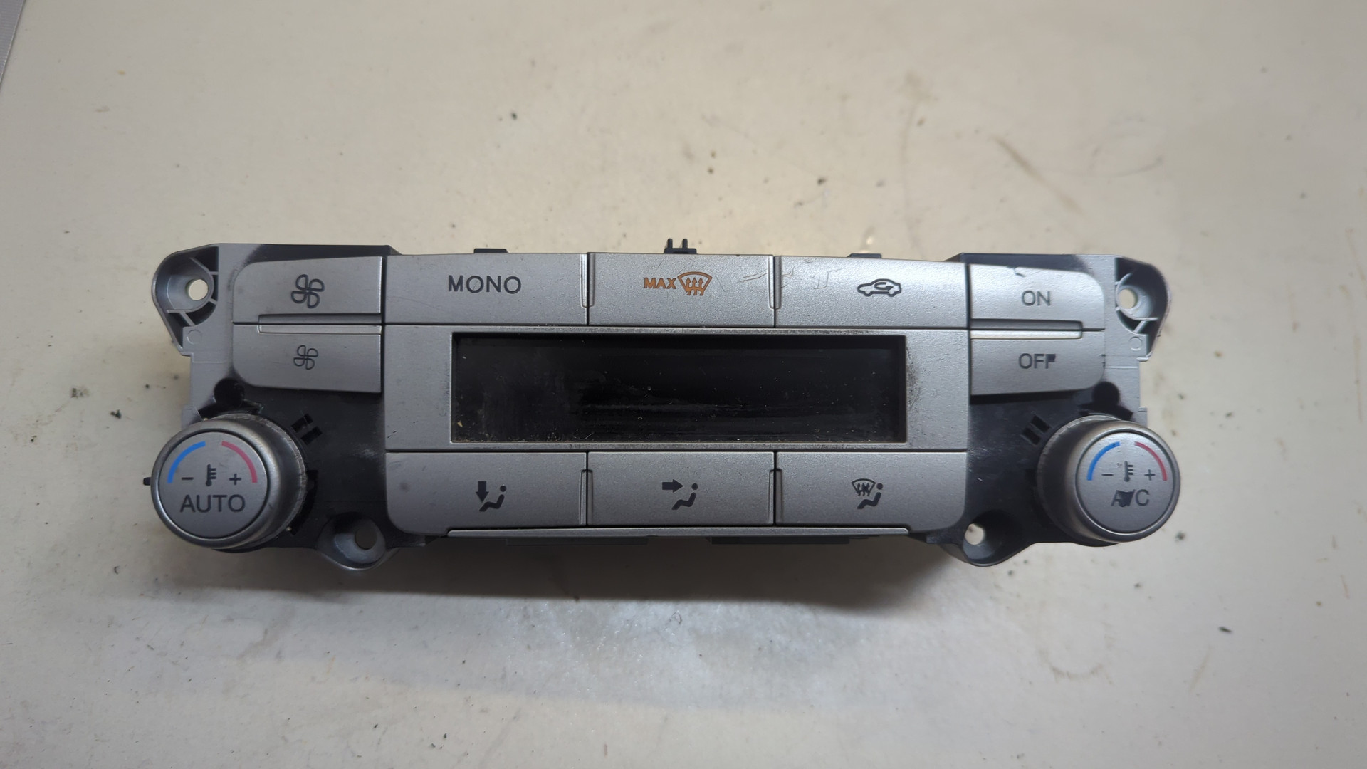 Переключатель отопителя