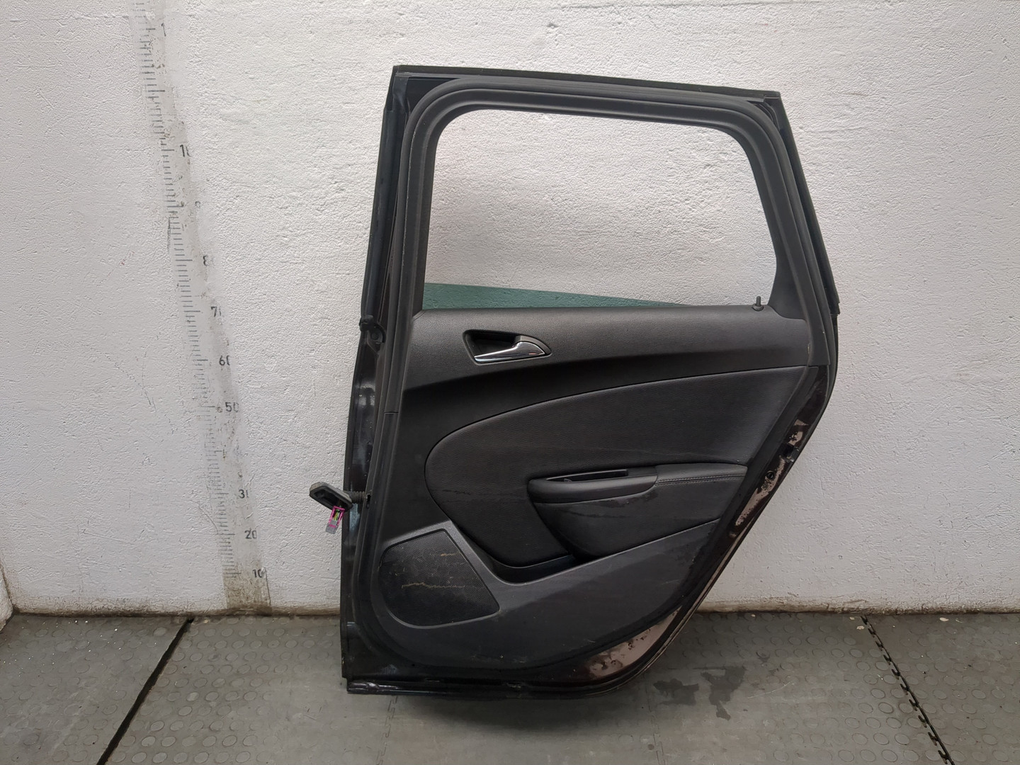 Дверь задняя правая