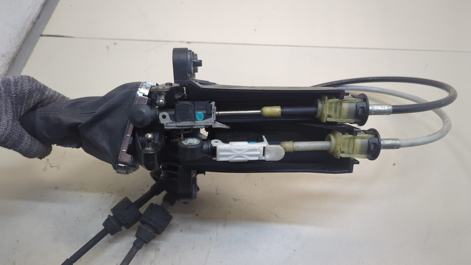 Кулиса МКПП / АКПП