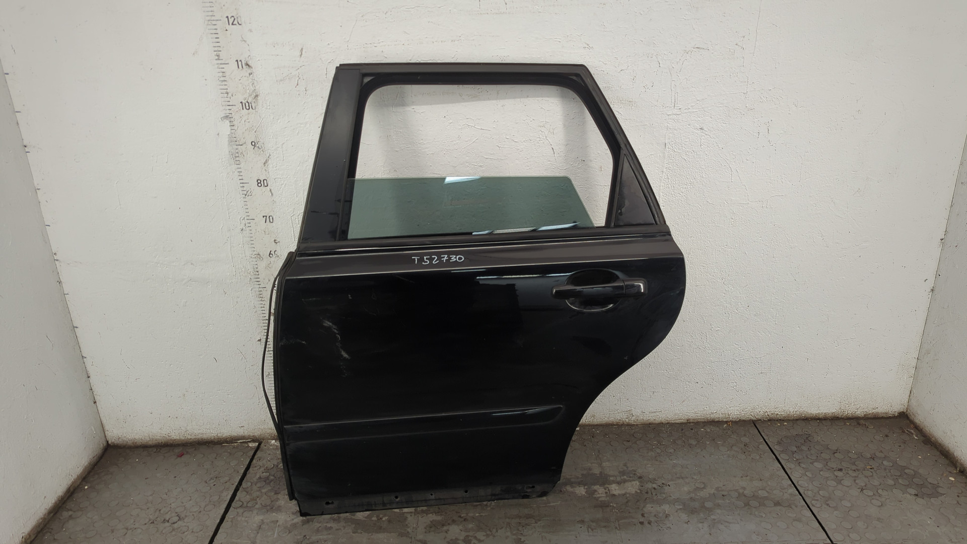 Дверь задняя левая