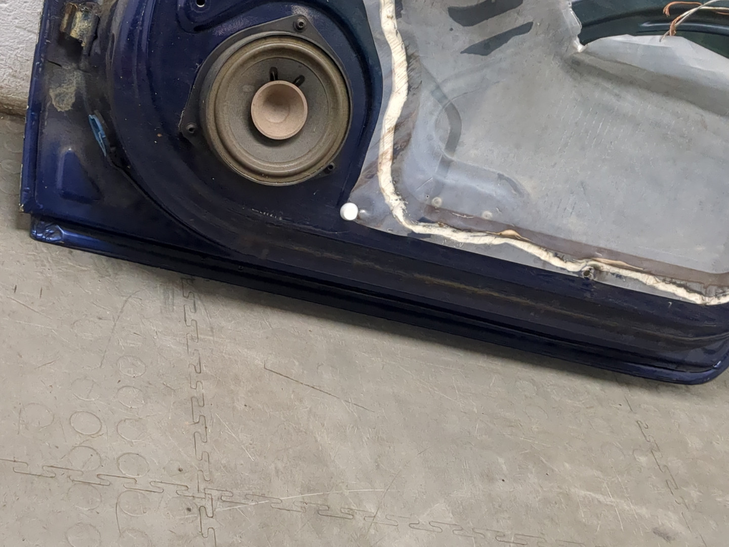 Дверь задняя правая