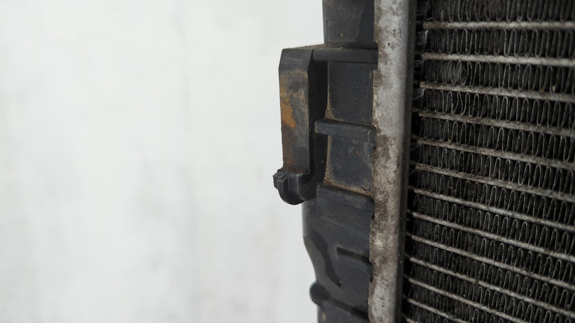 Радиатор охлаждения двигателя основной