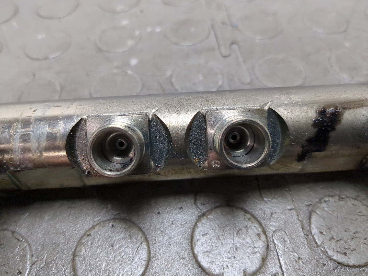 Рейка топливная (рампа)