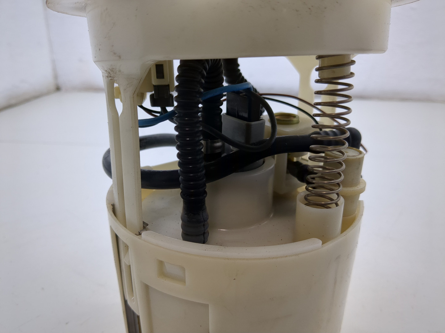 Насос топливный электрический