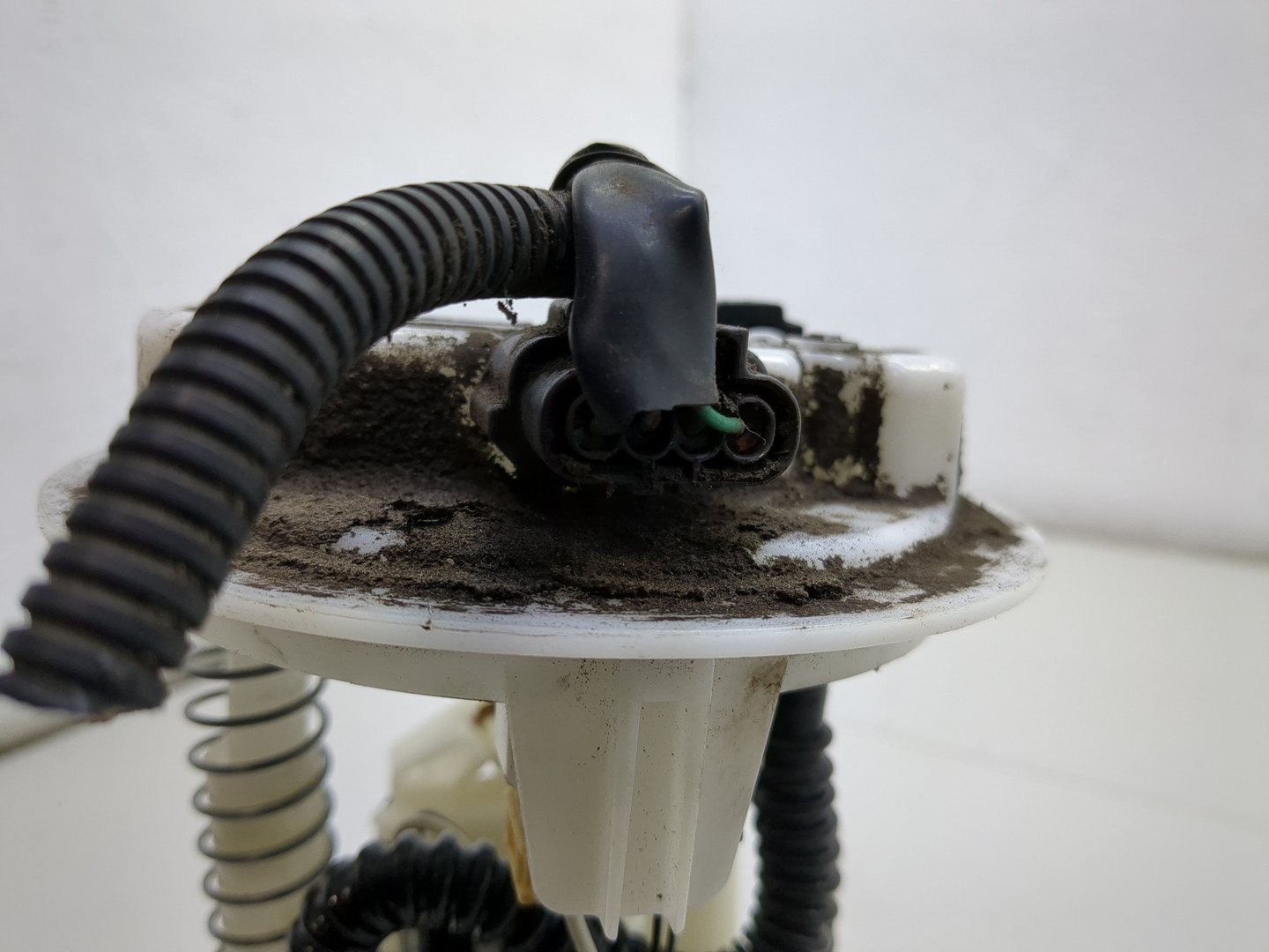 Насос топливный электрический