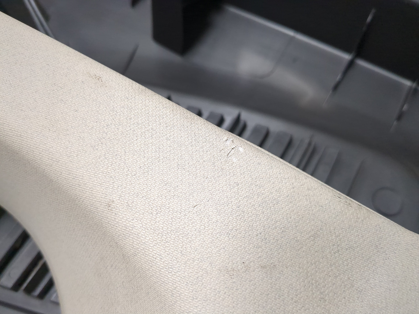 Обшивка двери багажника