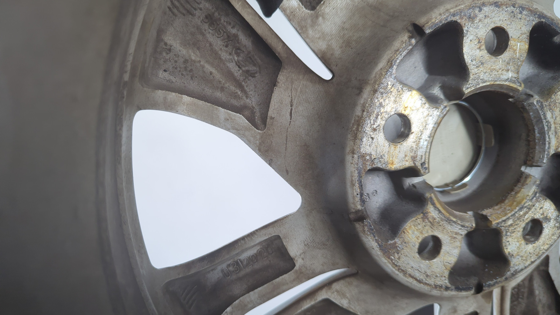 Диск колесный литой легкий сплав