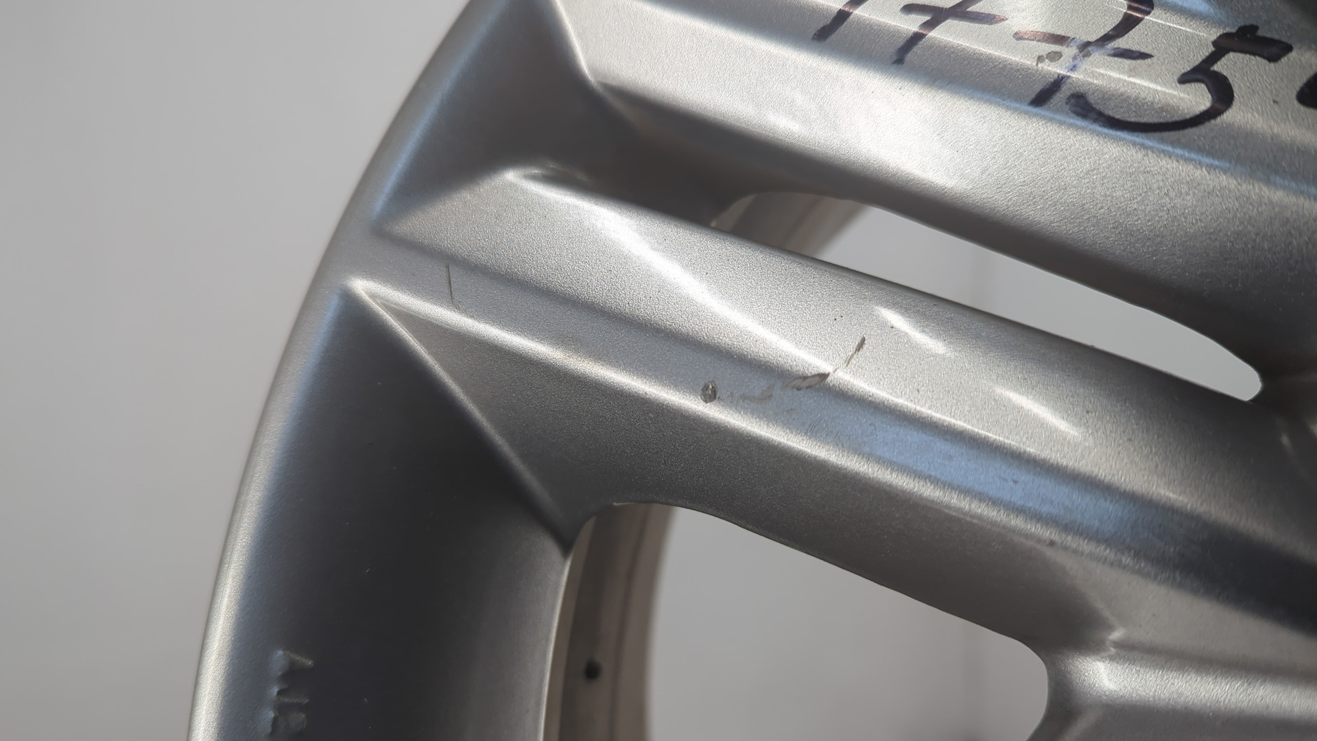 Диск колесный литой легкий сплав