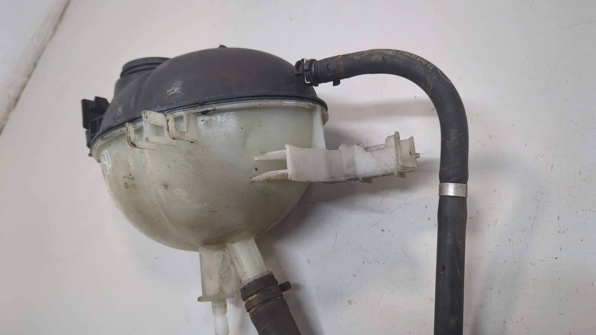 Бачок расширительный