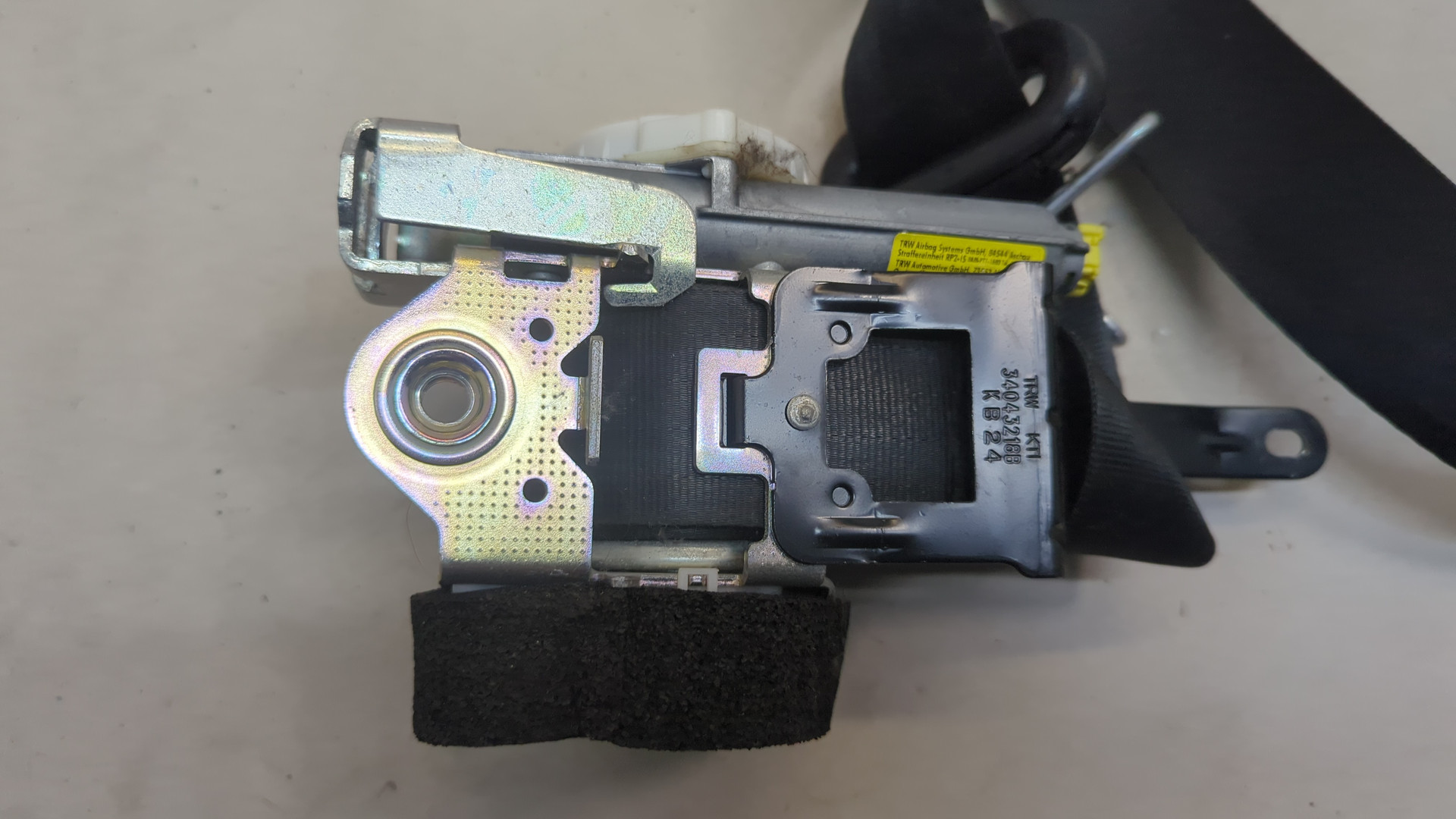 Ремень безопасности