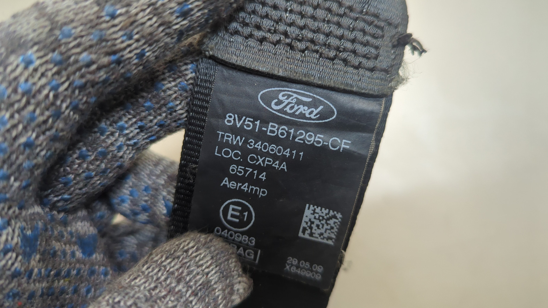 Ремень безопасности