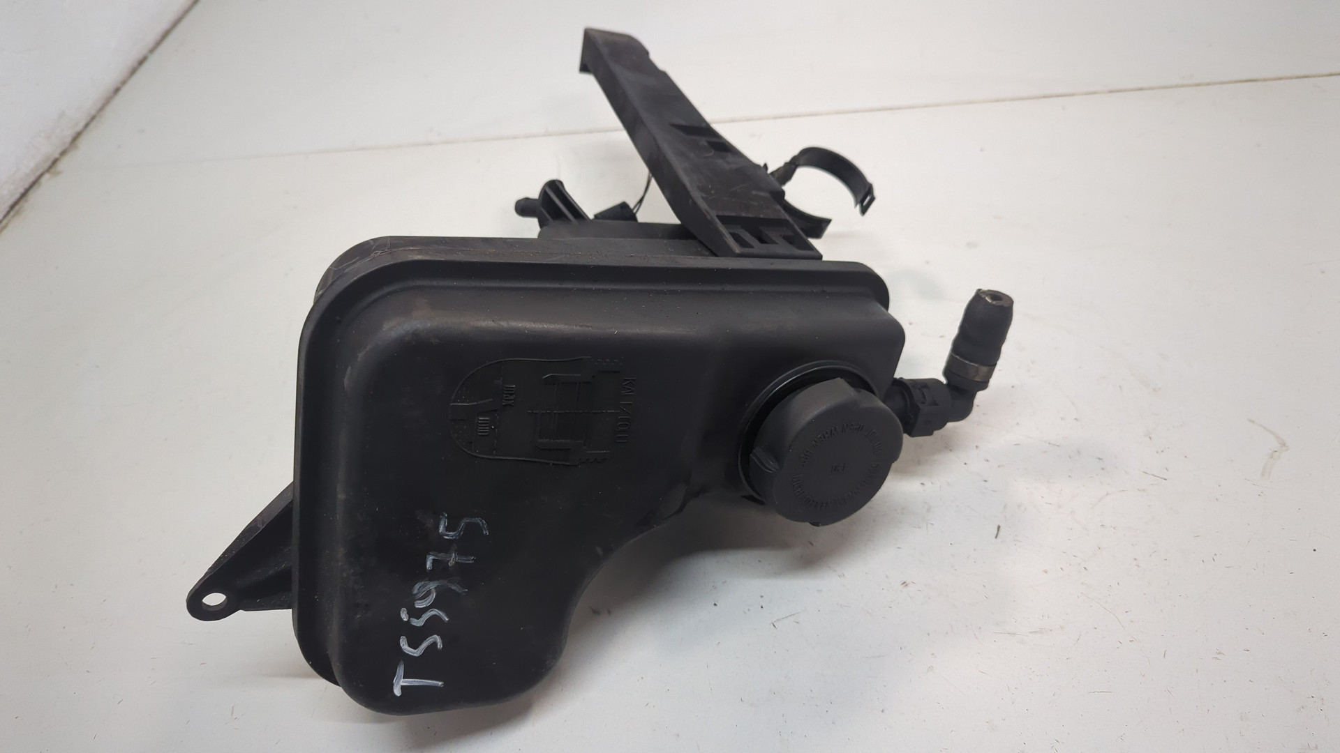 Бачок расширительный