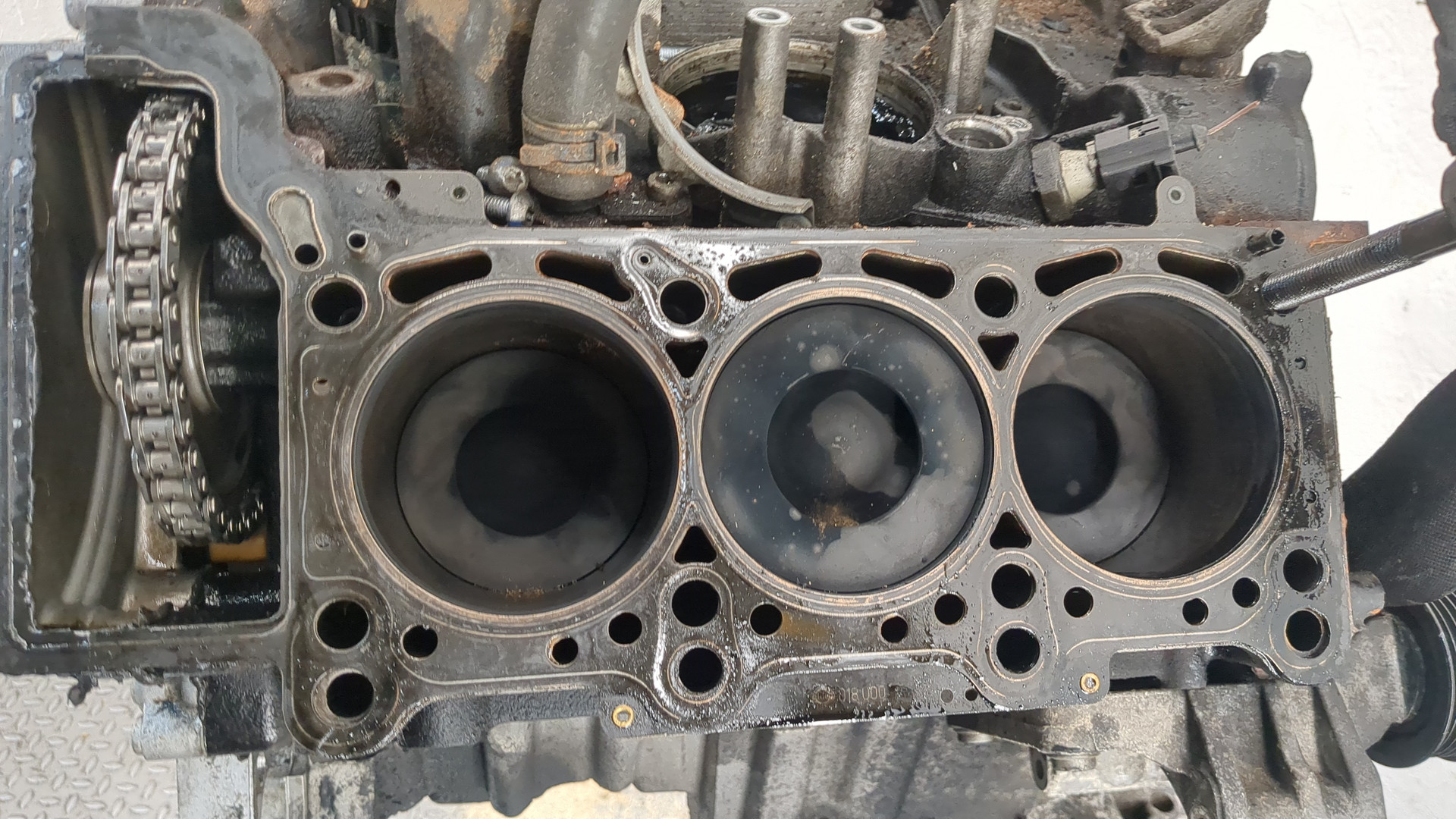 Блок двигателя