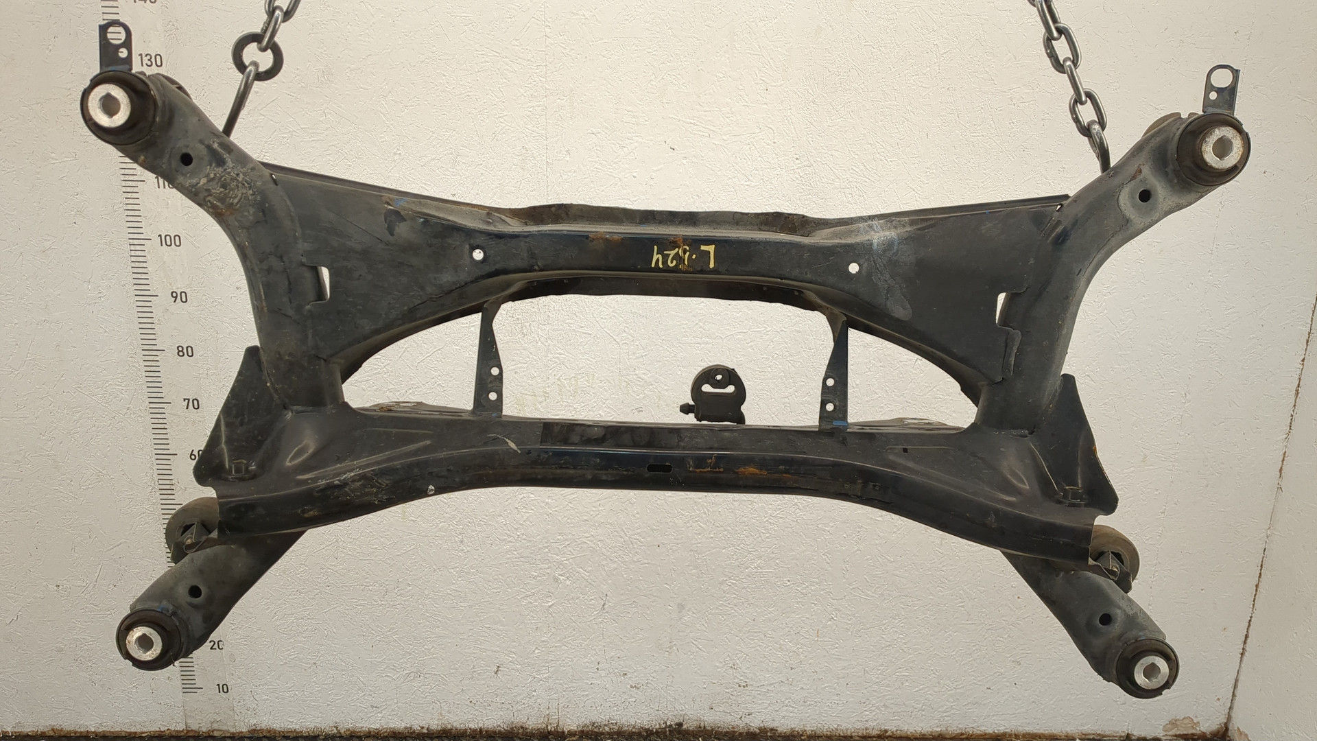 Балка задняя