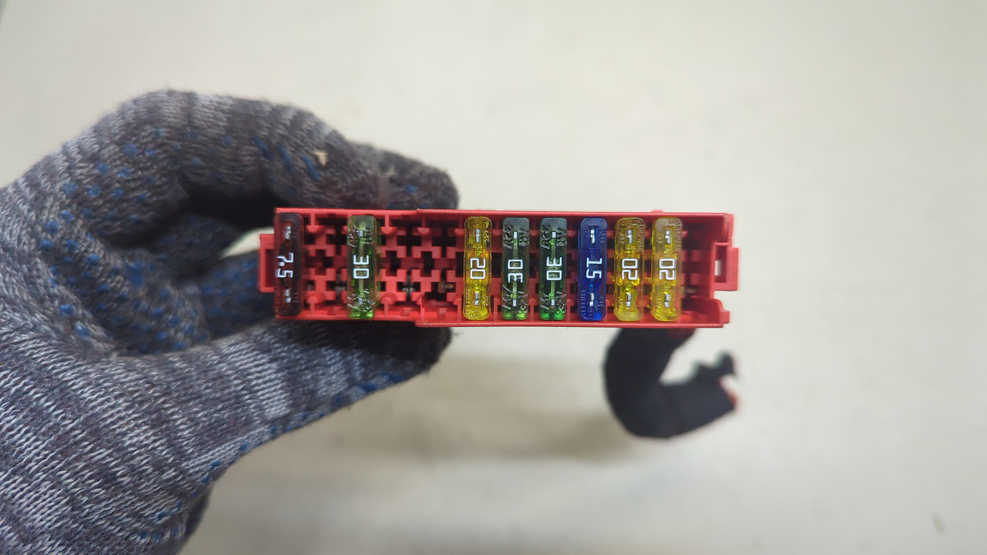 Блок предохранителей