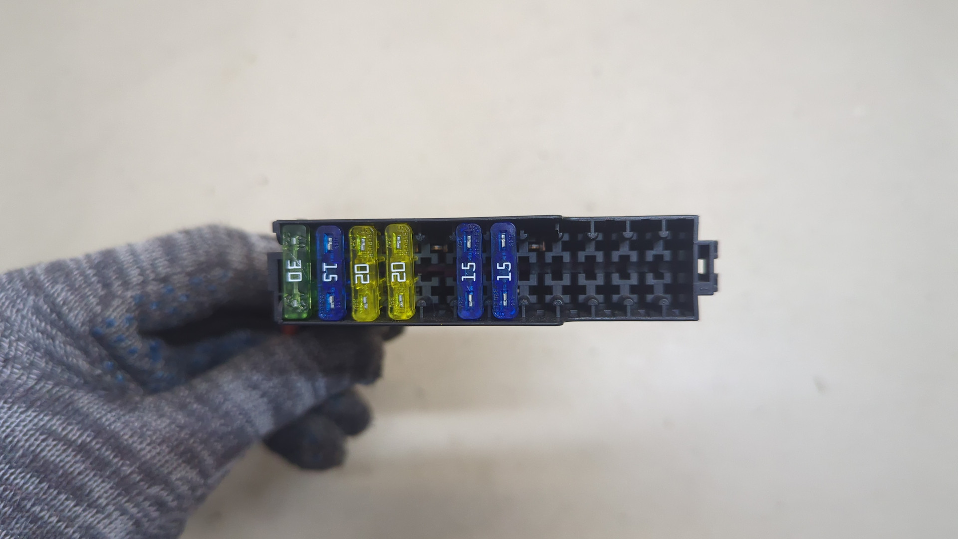 Блок предохранителей