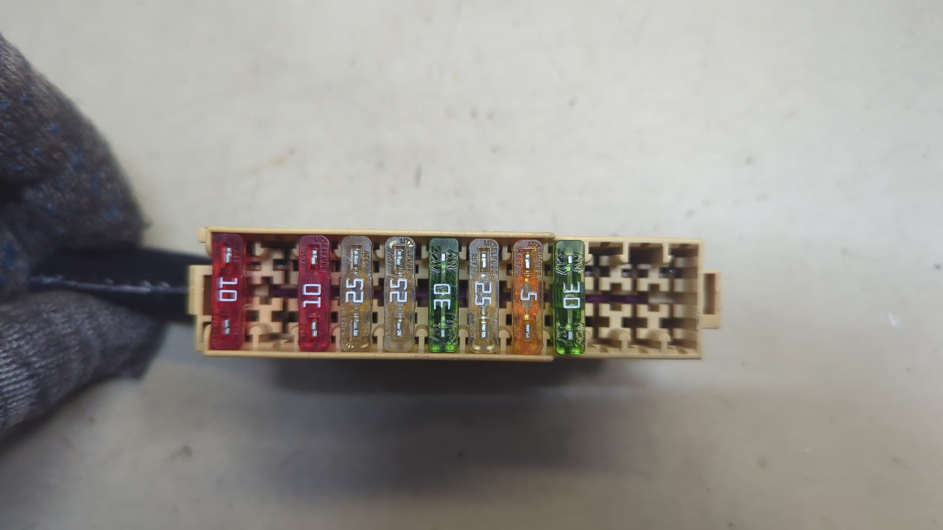 Блок предохранителей