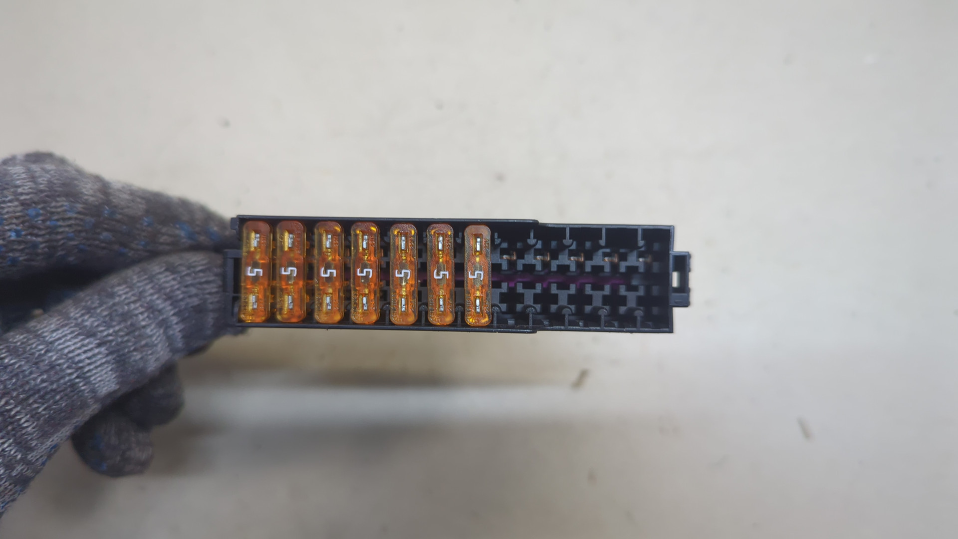 Блок предохранителей