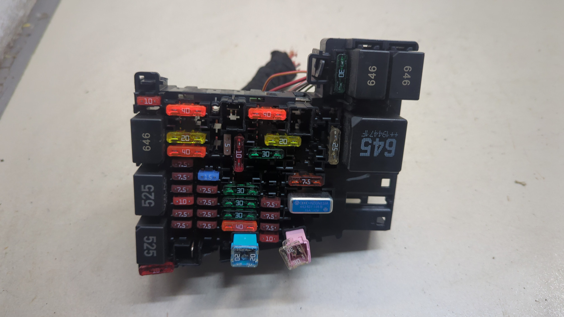 Блок предохранителей