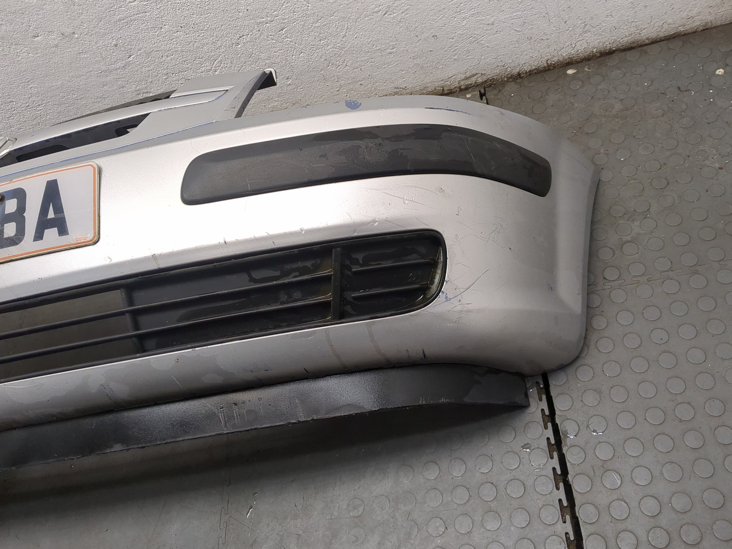 Бампер передний