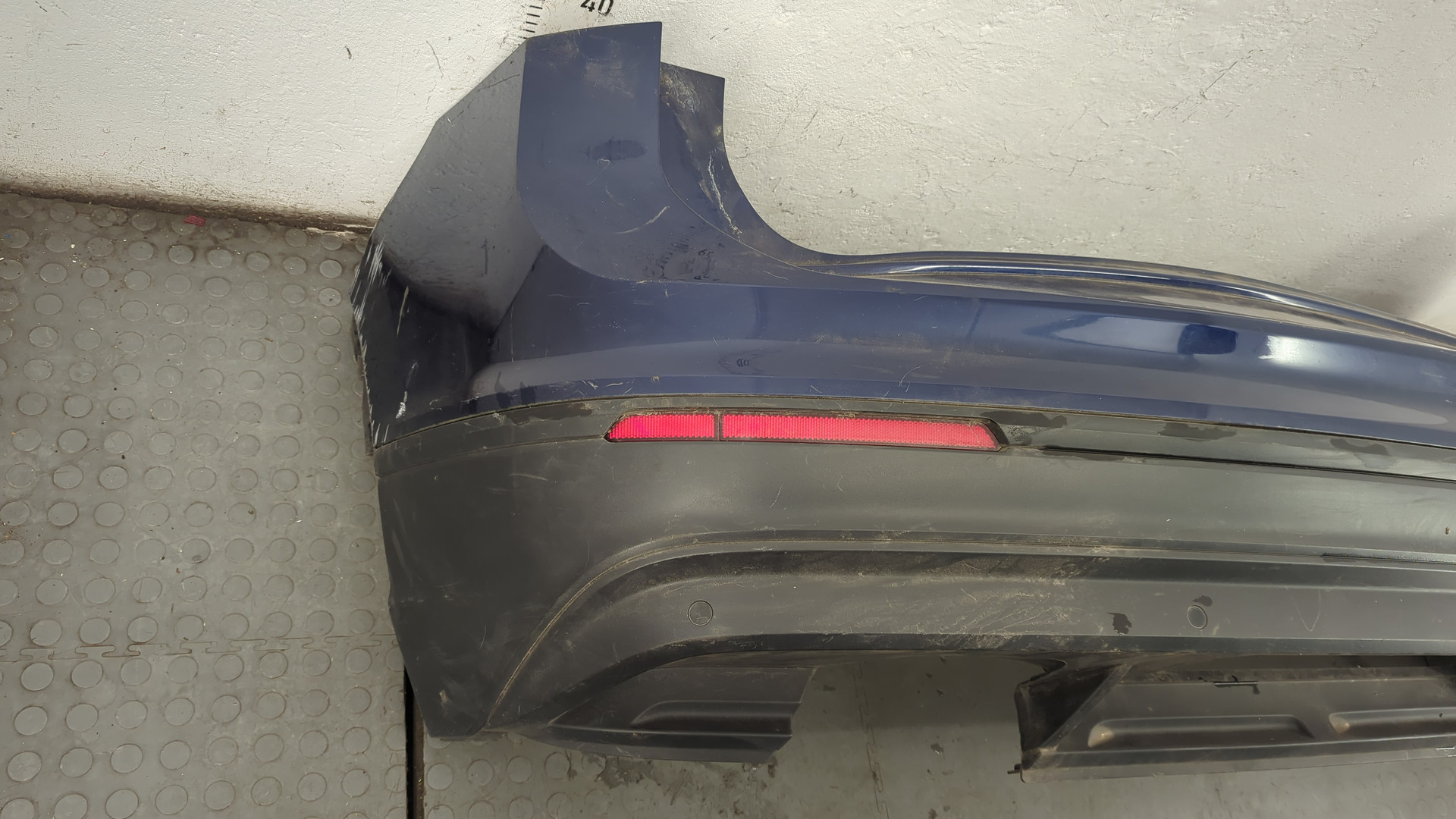 Бампер задний