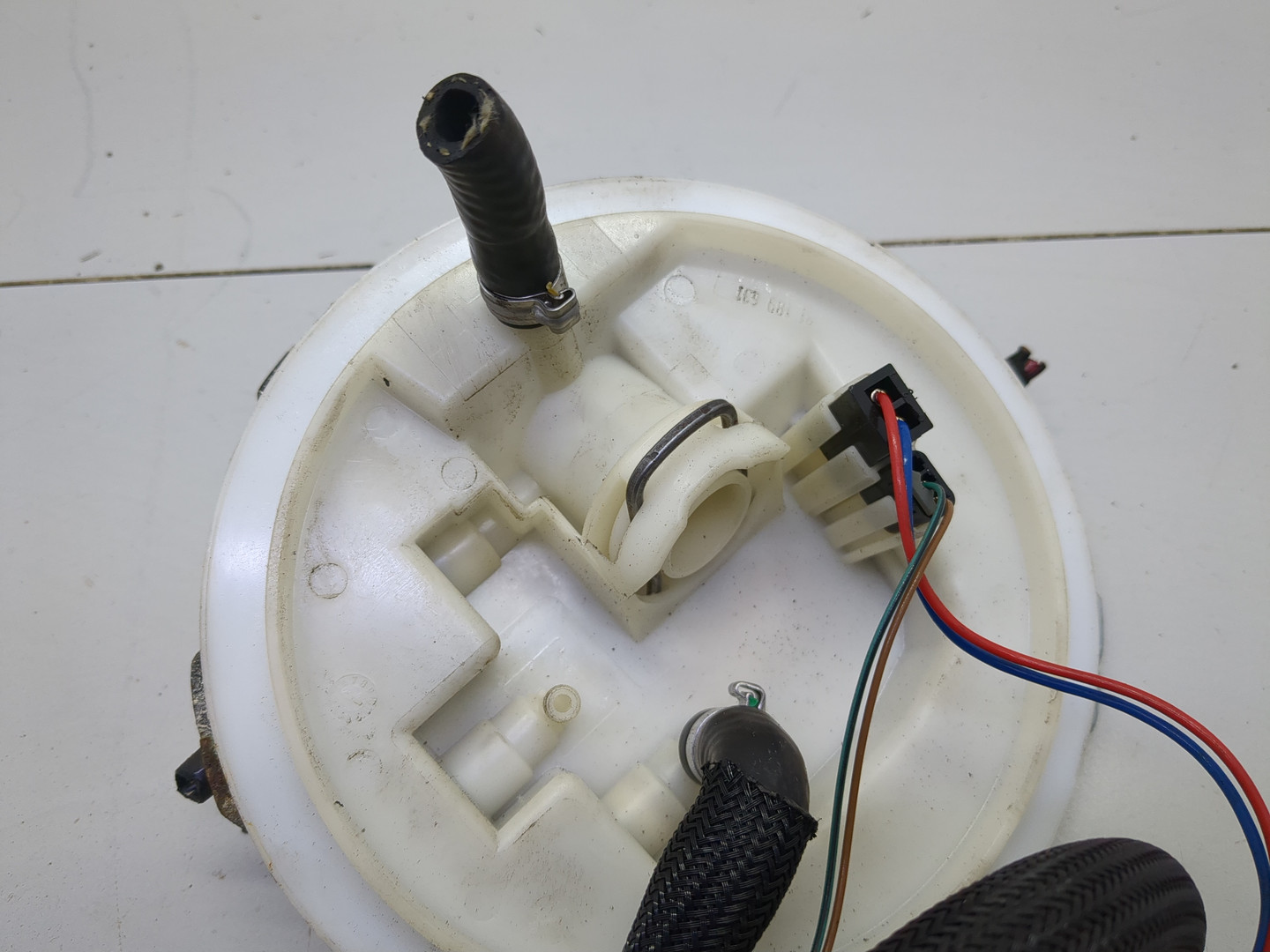 Насос топливный электрический