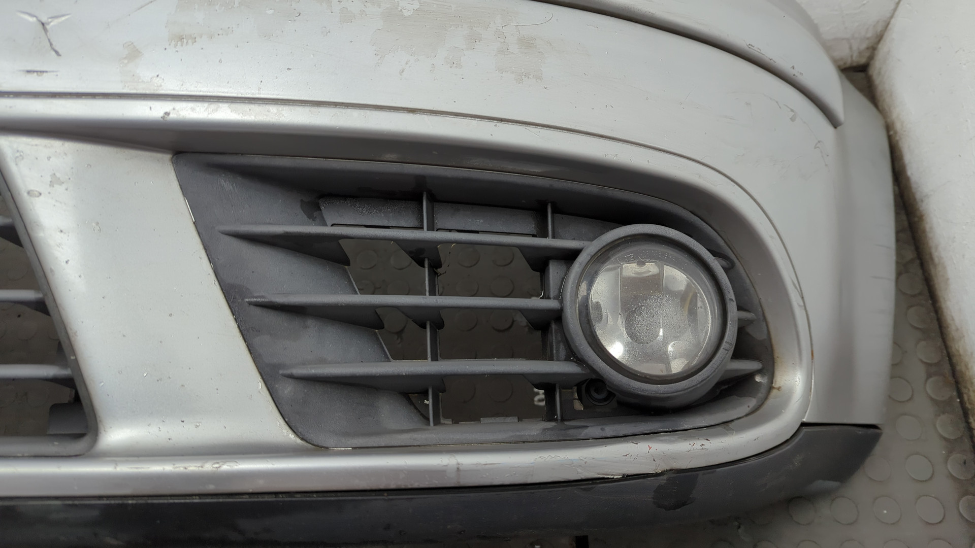 Бампер передний