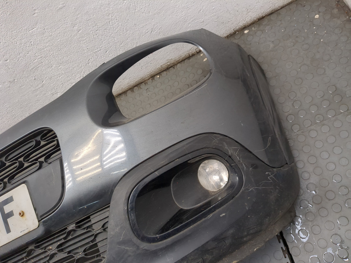 Бампер передний