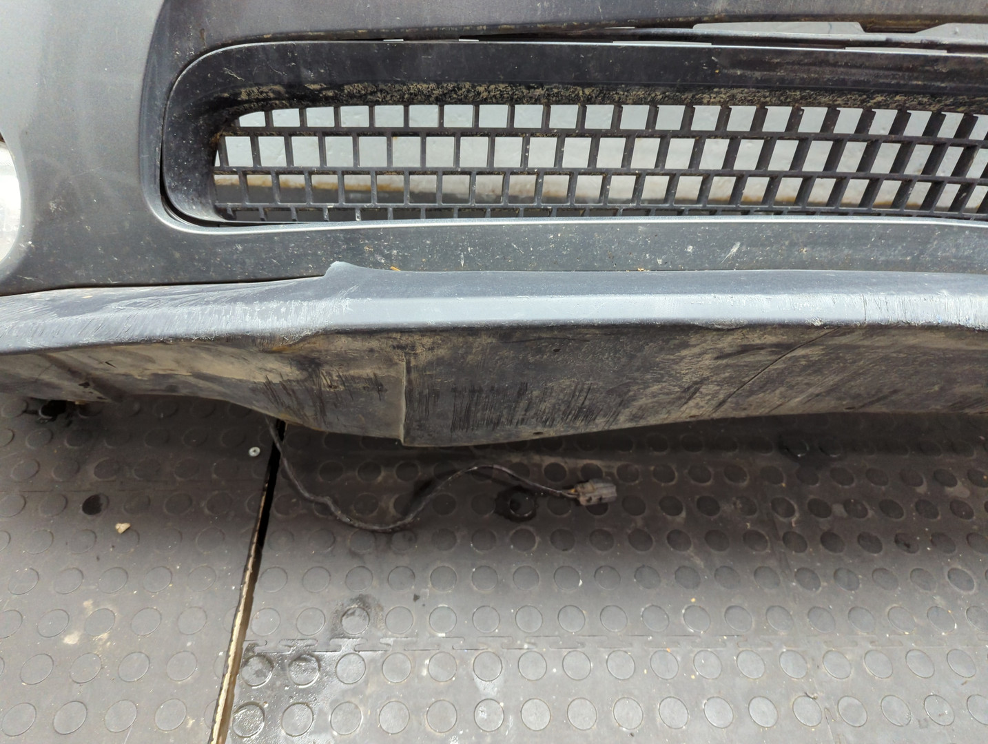 Бампер передний