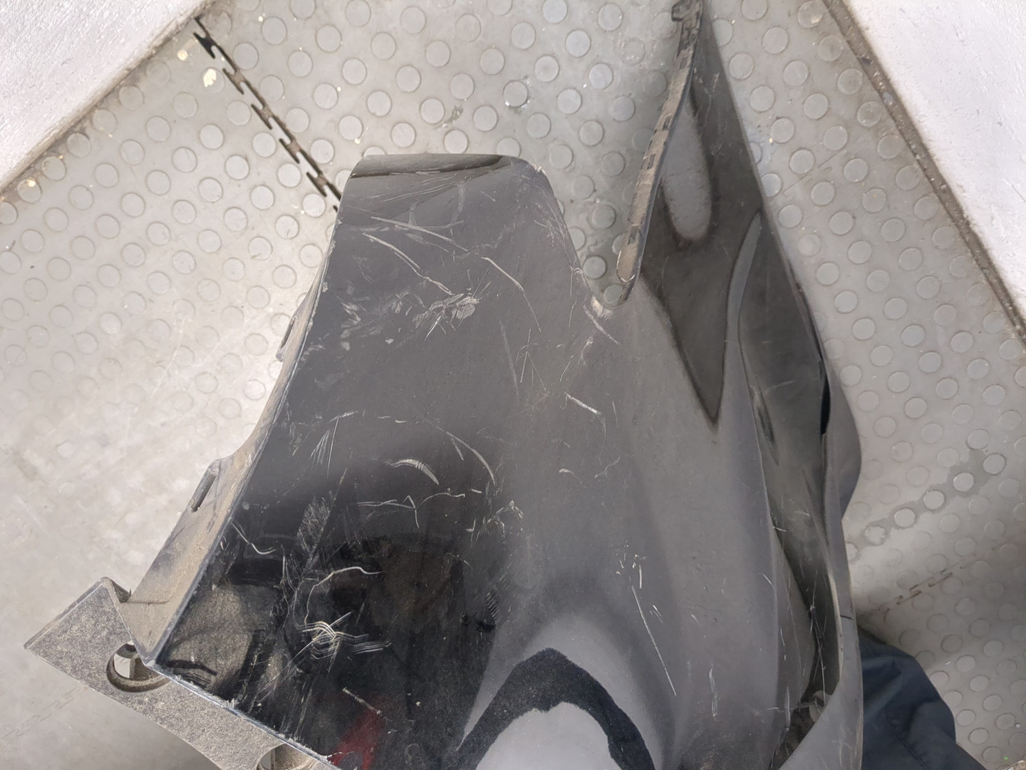 Бампер задний