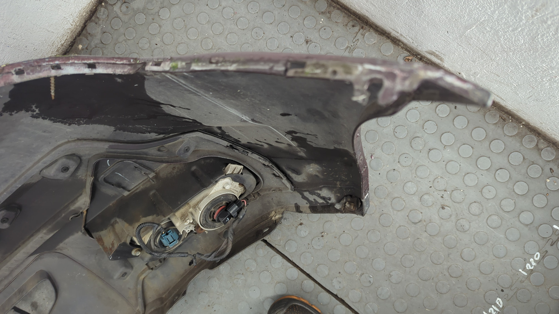 Бампер передний