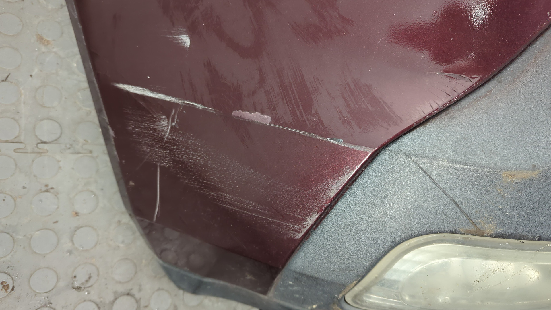 Бампер передний