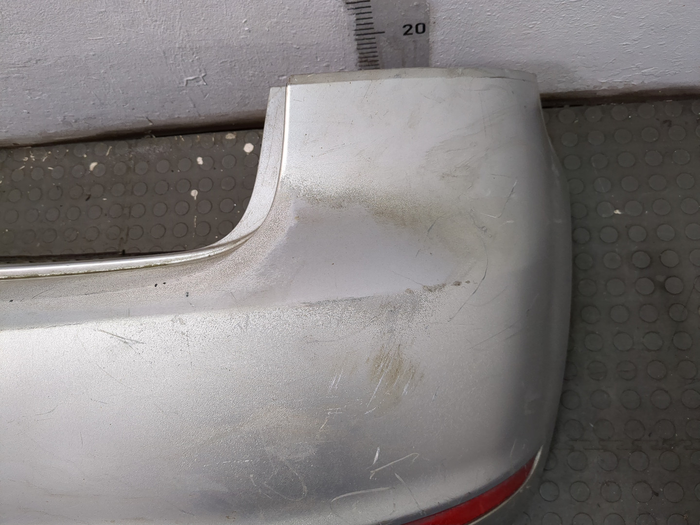 Бампер задний