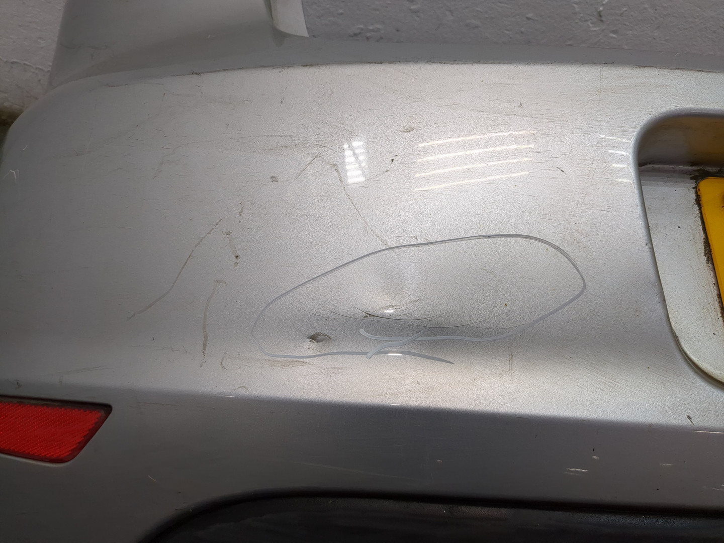 Бампер задний