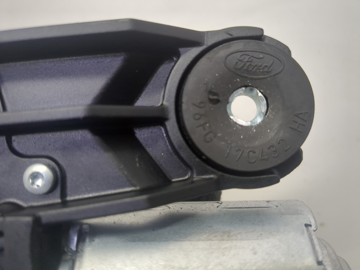 Моторчик стеклоочистителя задний