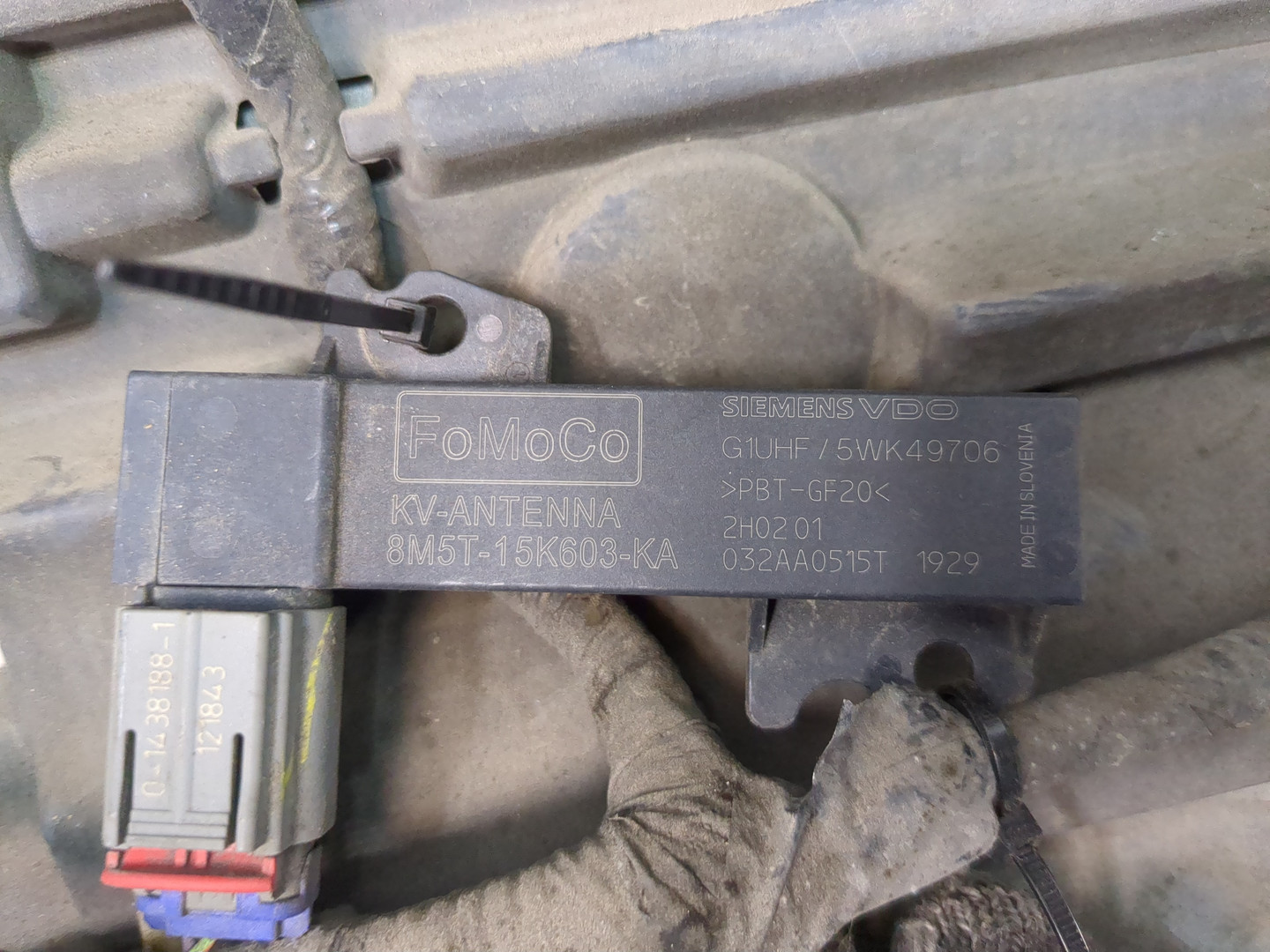 Бампер задний